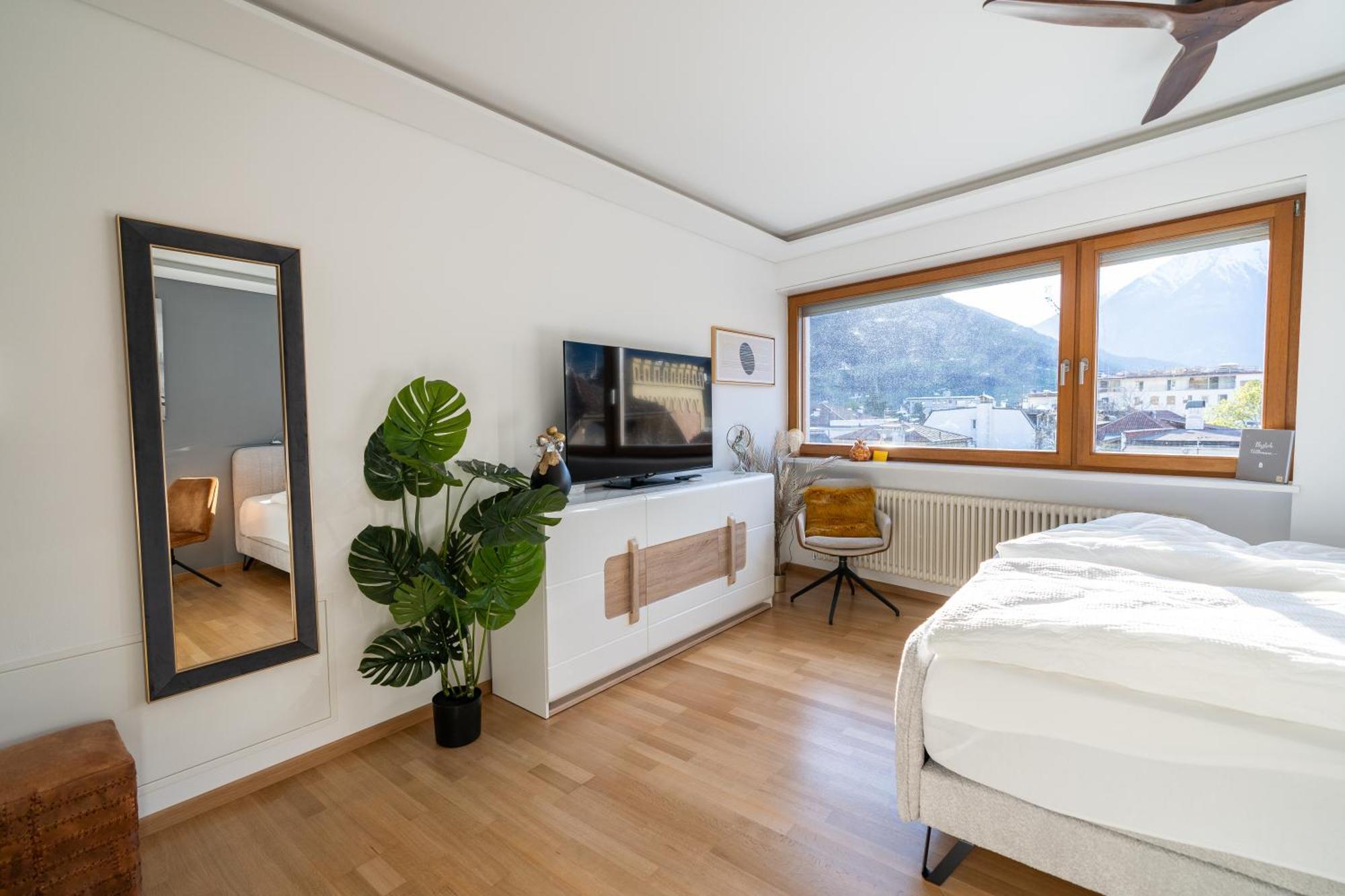Апартаменты Ausblick Kleinjuwel Mit Panoramablick + Garage Мерано Экстерьер фото